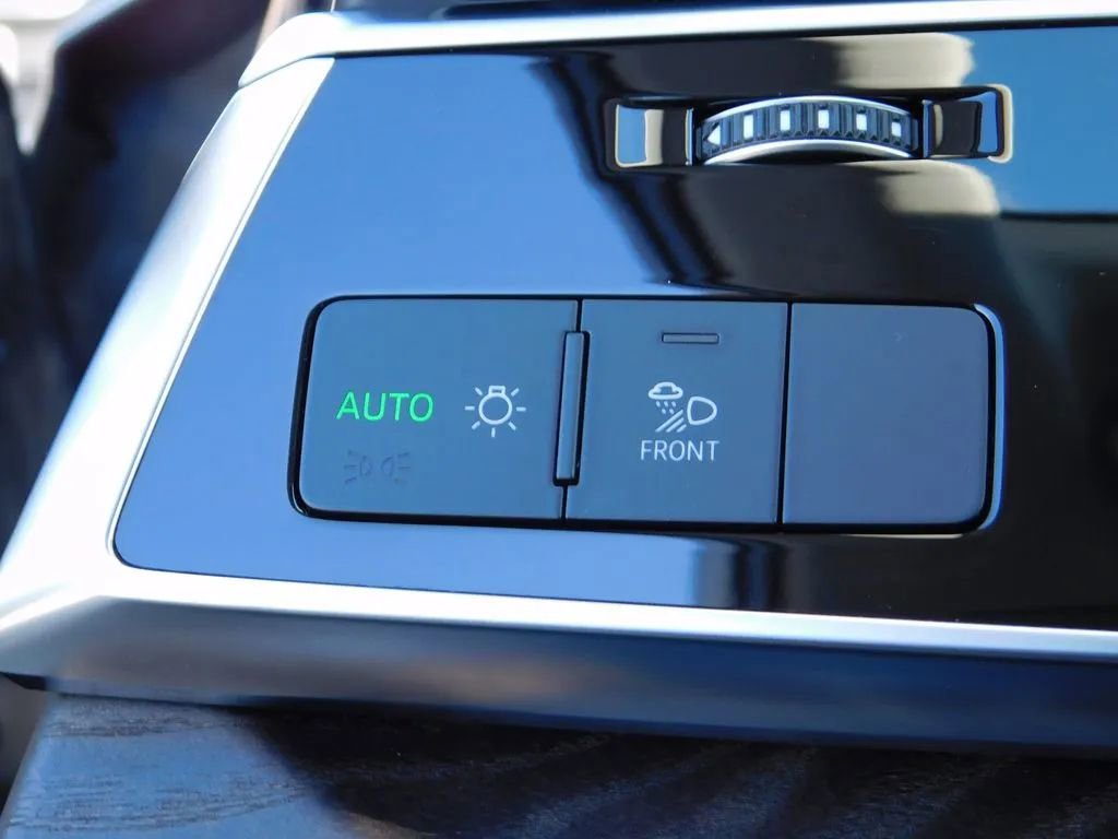 Used 2021 Audi Q7 3.0T Premium Plus w/ Premium Plus Package image 32