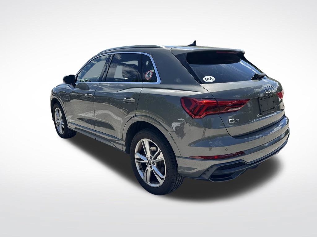 Used 2021 Audi Q3 2.0T Premium w/ Convenience Package AWD/4WD image 6