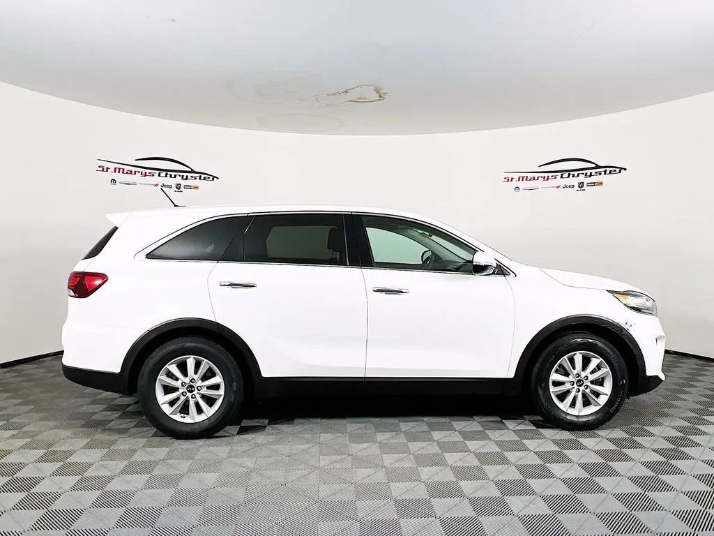Used 2019 Kia Sorento L image 9