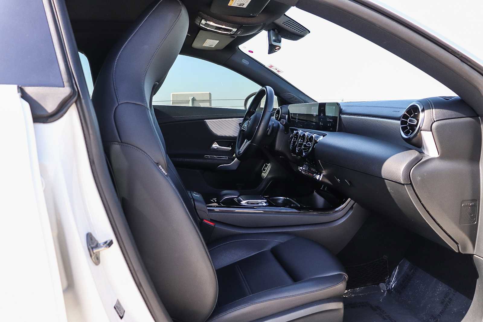 Used 2020 Mercedes-Benz CLA 250 image 23
