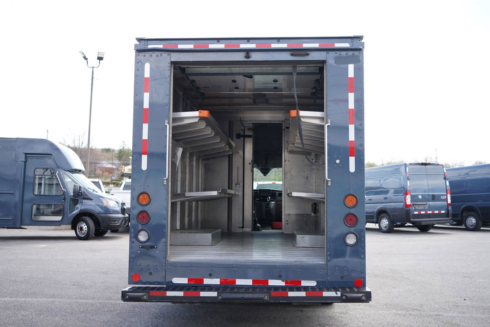 Used 2021 Ford Transit 350 DRW image 7