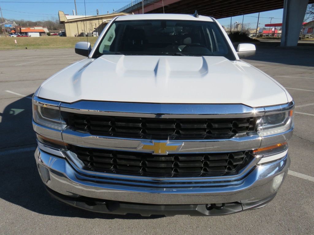 Used 2018 Chevrolet Silverado 1500 LT w/ Texas Edition image 3