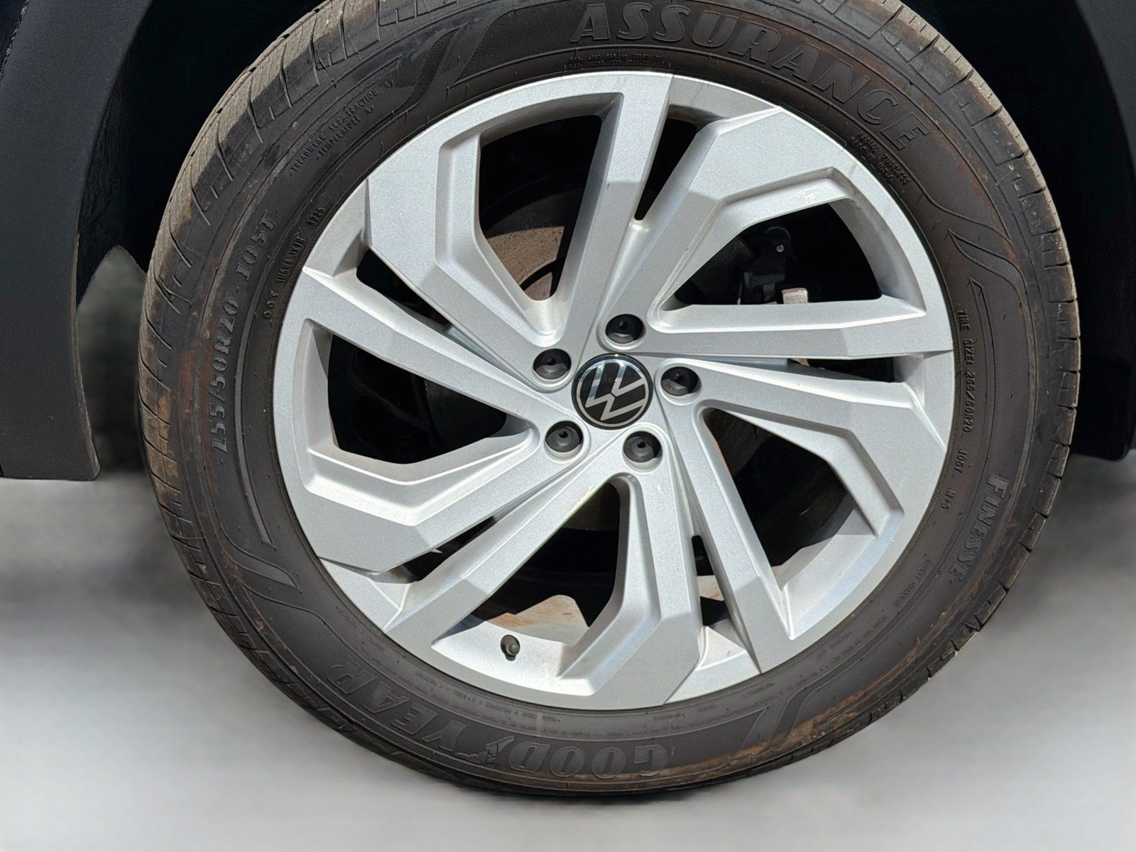 Used 2023 Volkswagen Atlas SE w/ Panoramic Sunroof Package AWD/4WD image 9