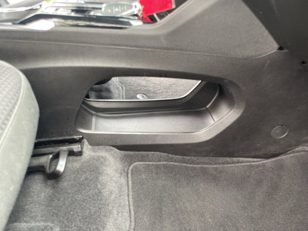 Used 2022 Chevrolet Bolt EUV LT FWD image 64