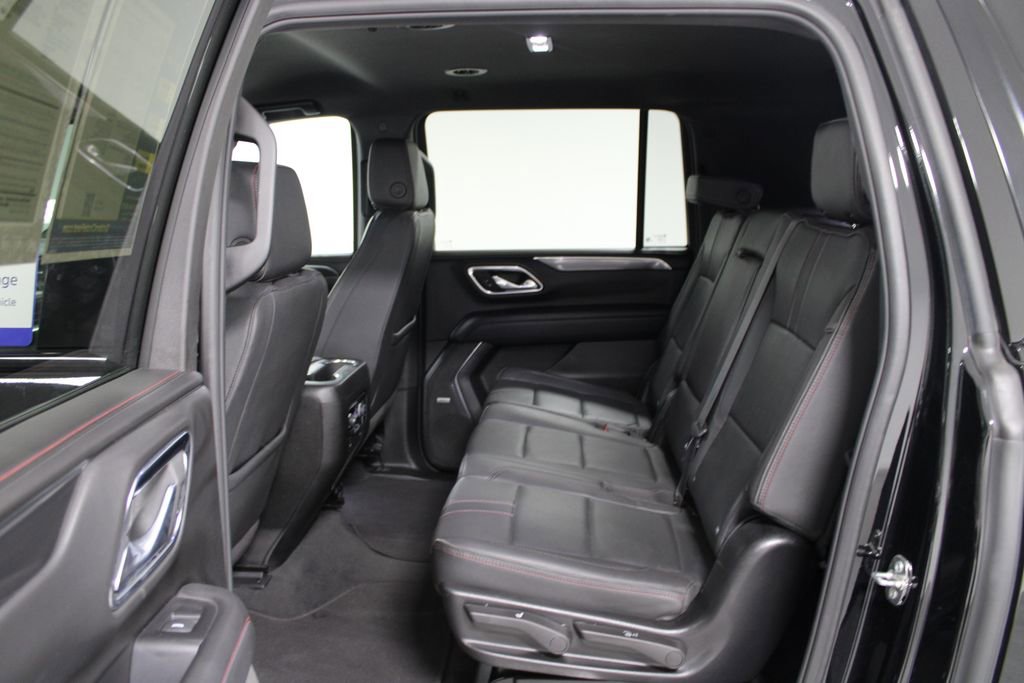Used 2024 Chevrolet Suburban RST image 27