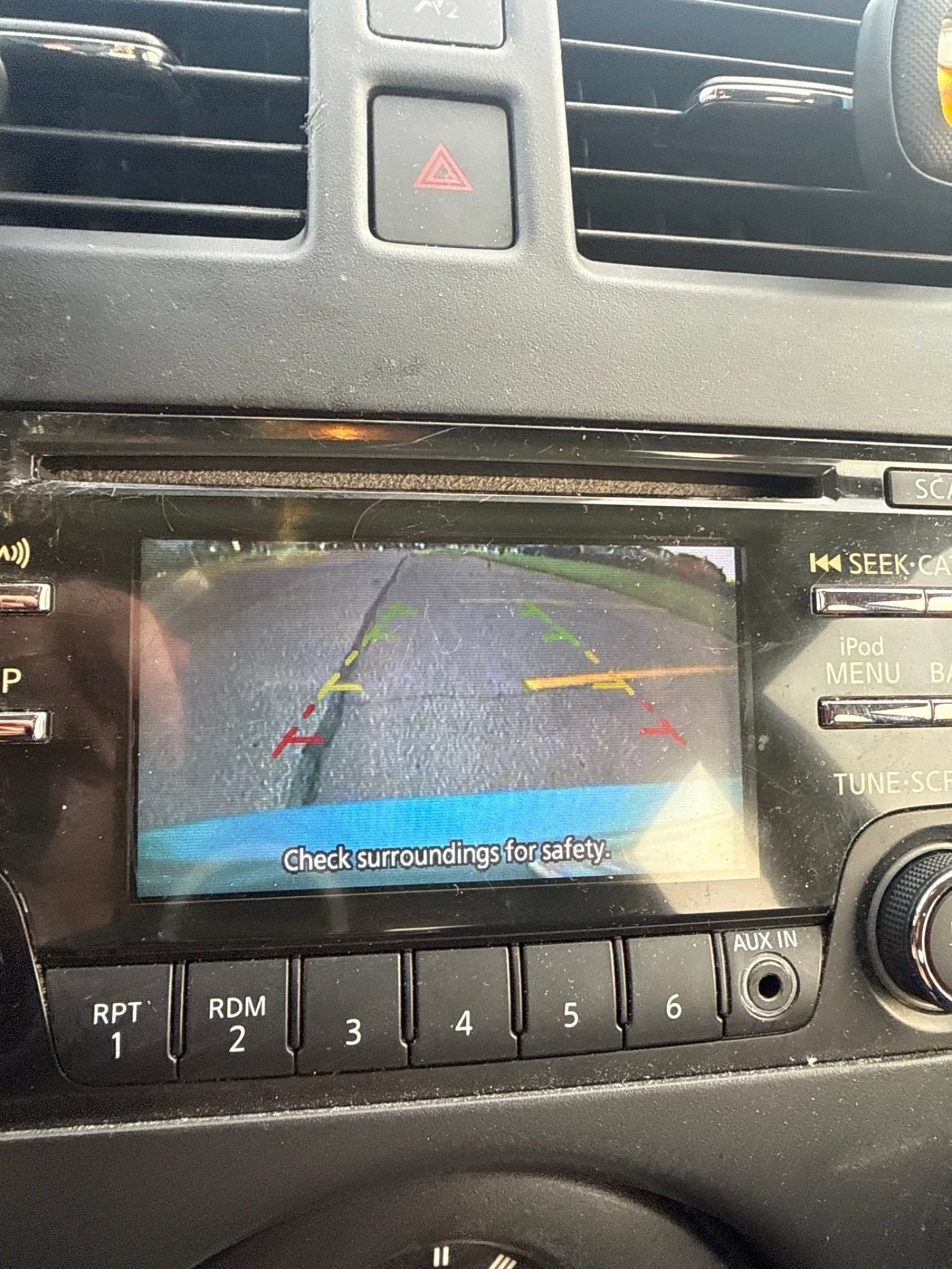 Used 2014 Nissan Versa Note SV w/ Convenience Package FWD image 3