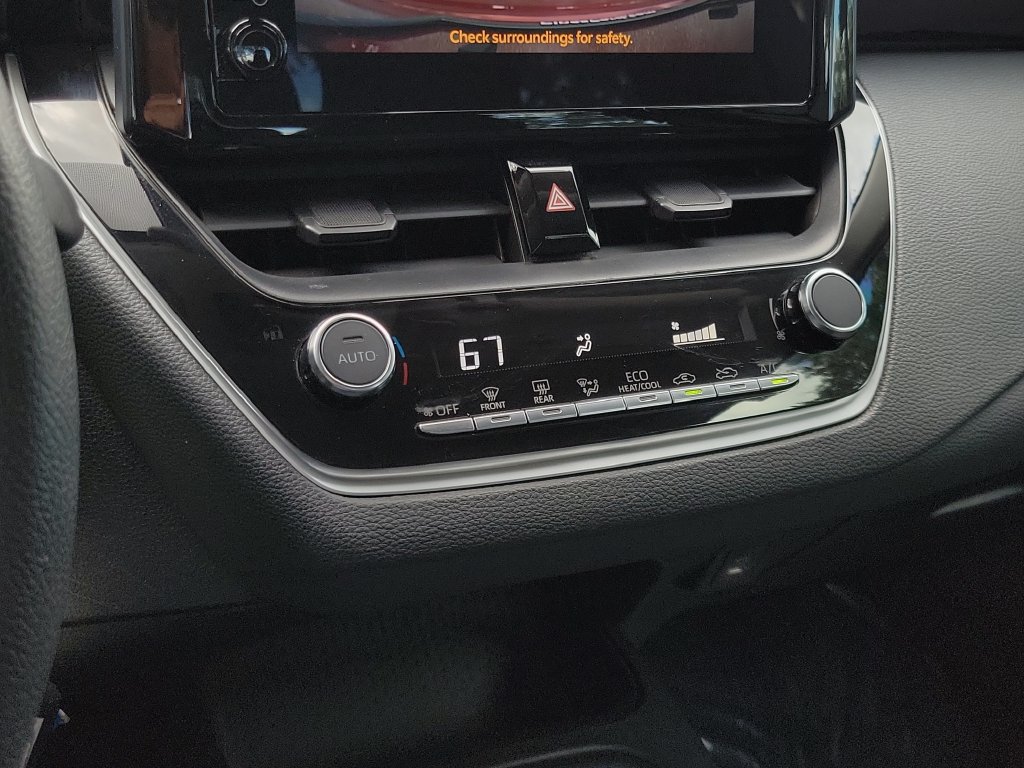 Used 2024 Toyota Corolla LE FWD image 21