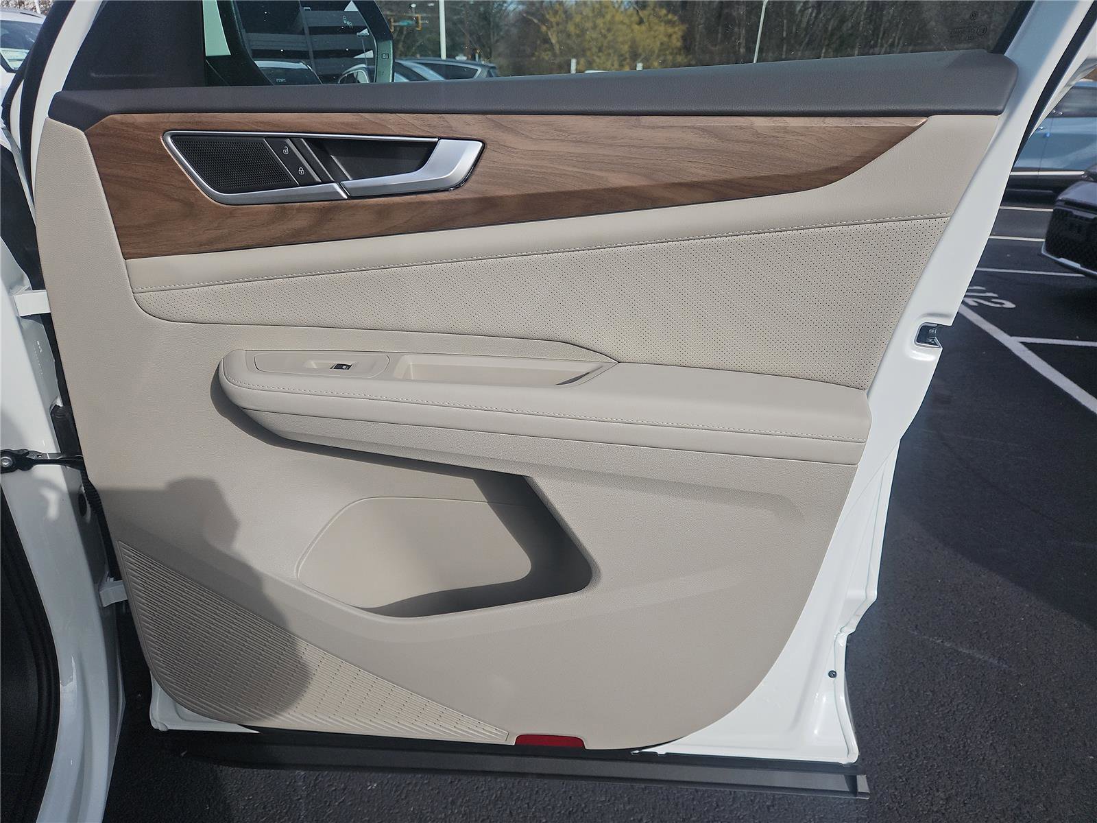 New 2026 Volkswagen Atlas SE image 25