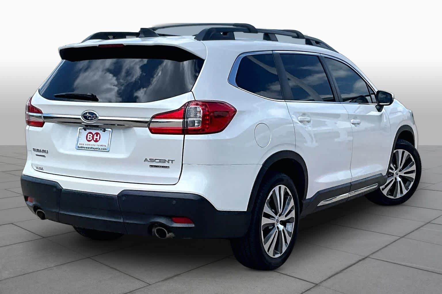 Used 2022 Subaru Ascent Limited AWD/4WD image 13