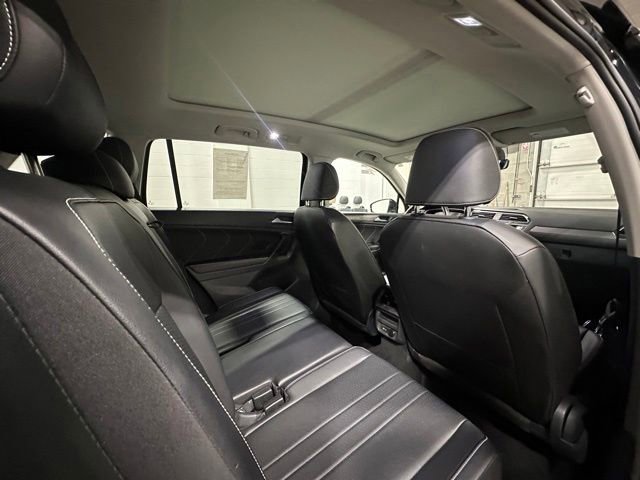 Certified 2024 Volkswagen Tiguan SE AWD/4WD image 15