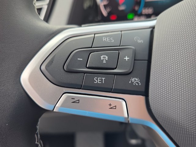New 2026 Volkswagen Atlas Cross Sport SE FWD image 24