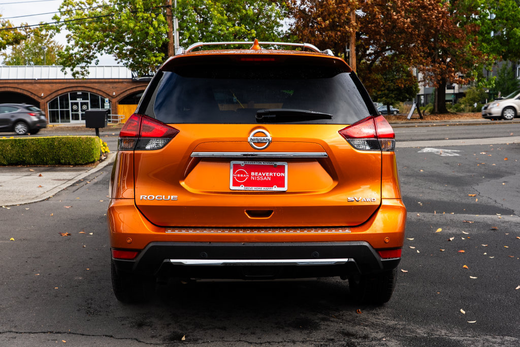 Used 2020 Nissan Rogue SV w/ Sun & Sound Touring Package AWD/4WD image 5