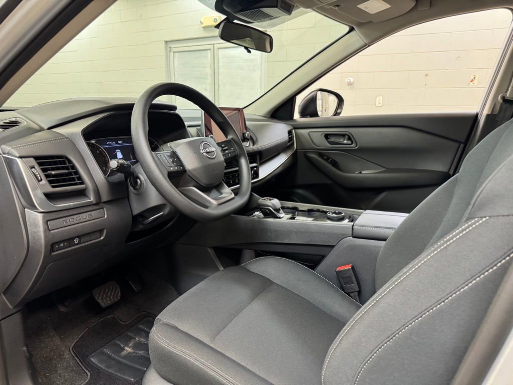 Certified 2025 Nissan Rogue S AWD/4WD image 12