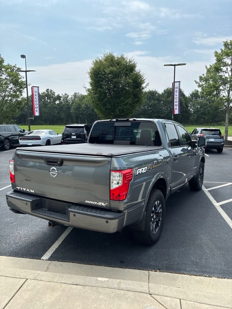Used 2017 Nissan Titan PRO-4X AWD/4WD image 5