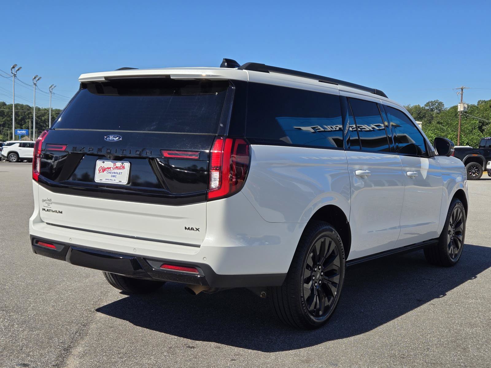 Used 2025 Ford Expedition Max Platinum w/ Stealth Appearance Package AWD/4WD image 7