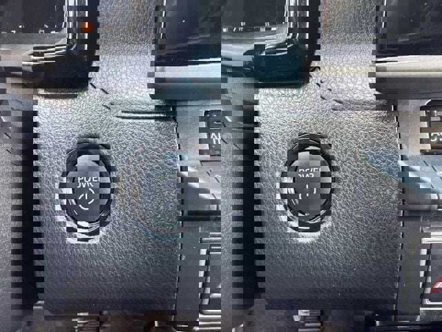 Used 2025 Toyota Camry LE image 24