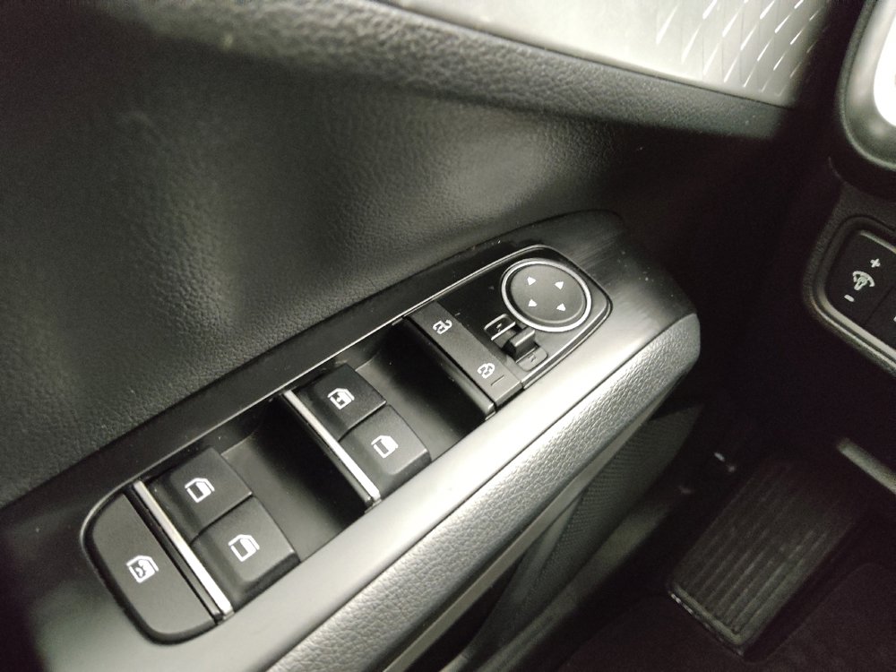 Used 2025 Kia Soul LX image 27