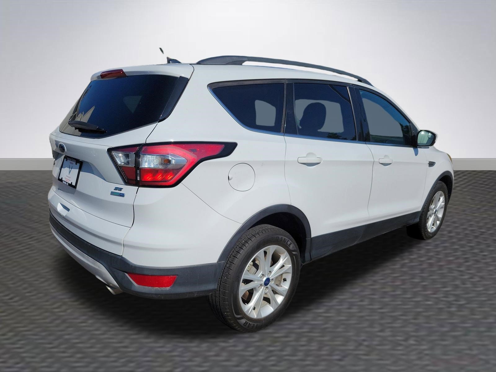 Used 2018 Ford Escape SE AWD/4WD image 5