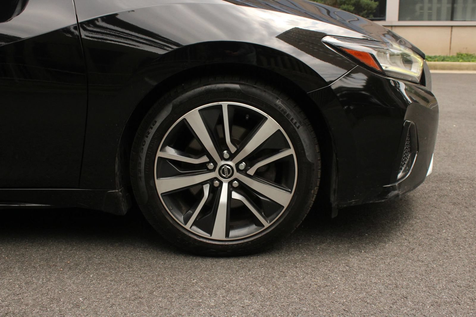 Used 2019 Nissan Maxima 3.5 SV w/ Floor Mat Group FWD image 4