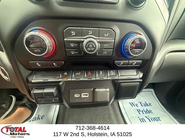 Used 2021 Chevrolet Silverado 1500 LT w/ Z71 Off-Road Package AWD/4WD image 22