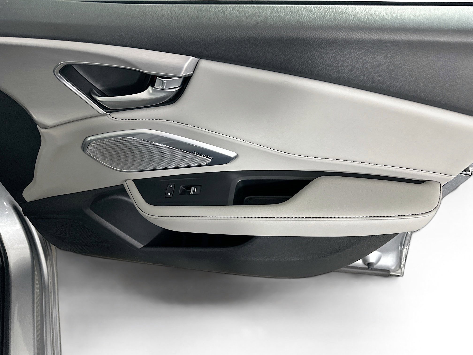 Used 2023 Acura RDX FWD w/ Technology Package image 32