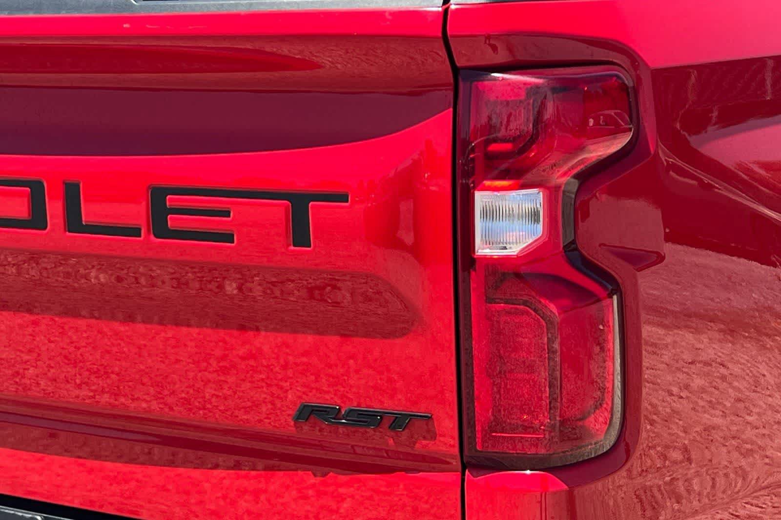 Used 2021 Chevrolet Silverado 1500 RST w/ Bed Protection Package RWD image 13