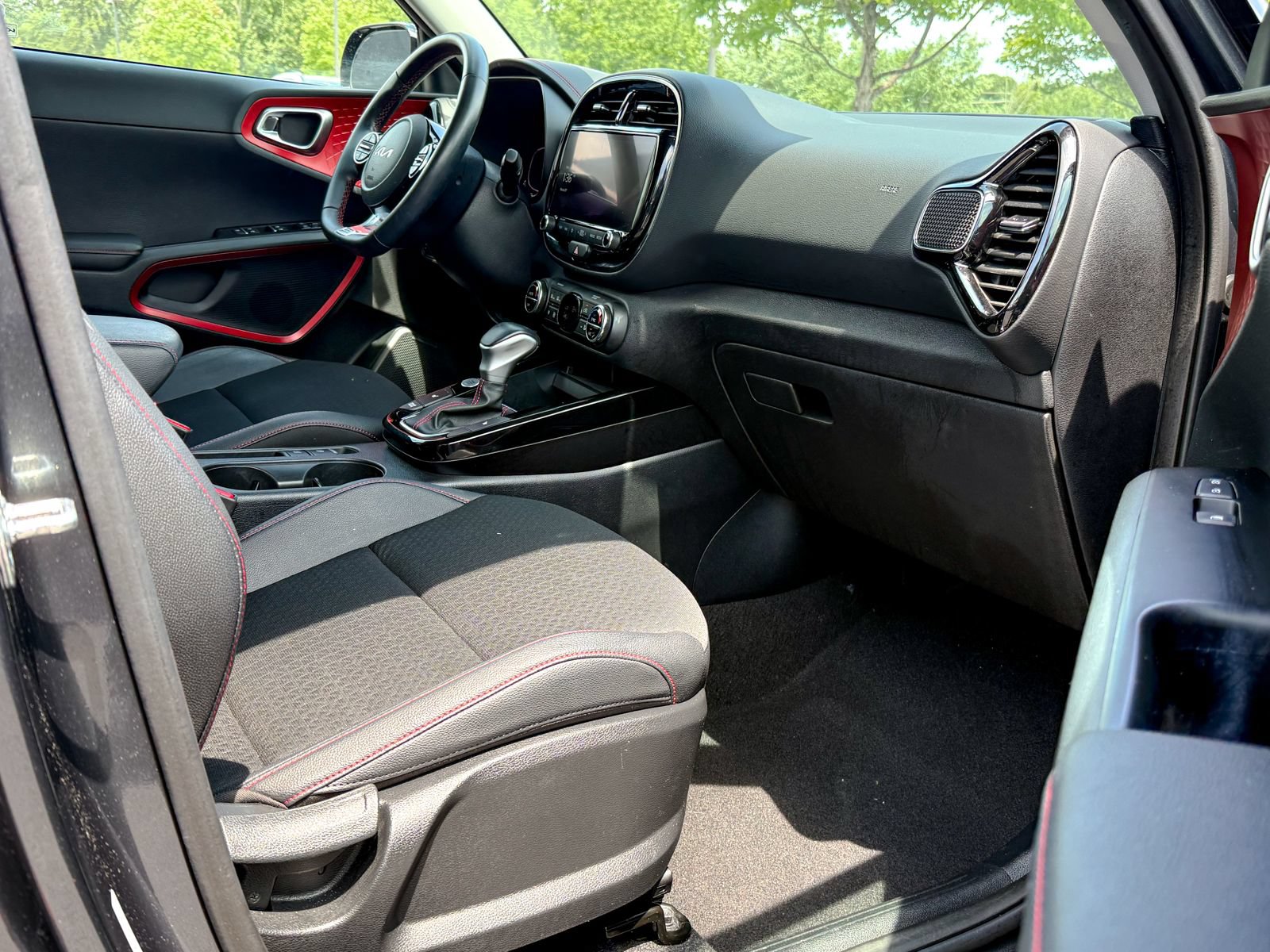 Certified 2023 Kia Soul GT-Line w/ GT-Line Technology Package FWD image 12