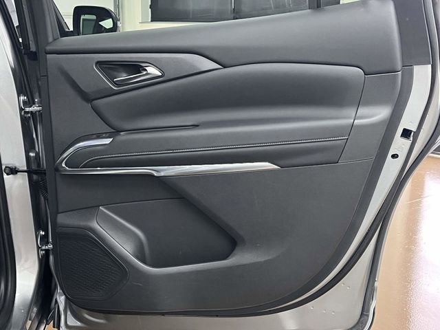 Used 2024 Chevrolet Traverse LT image 26