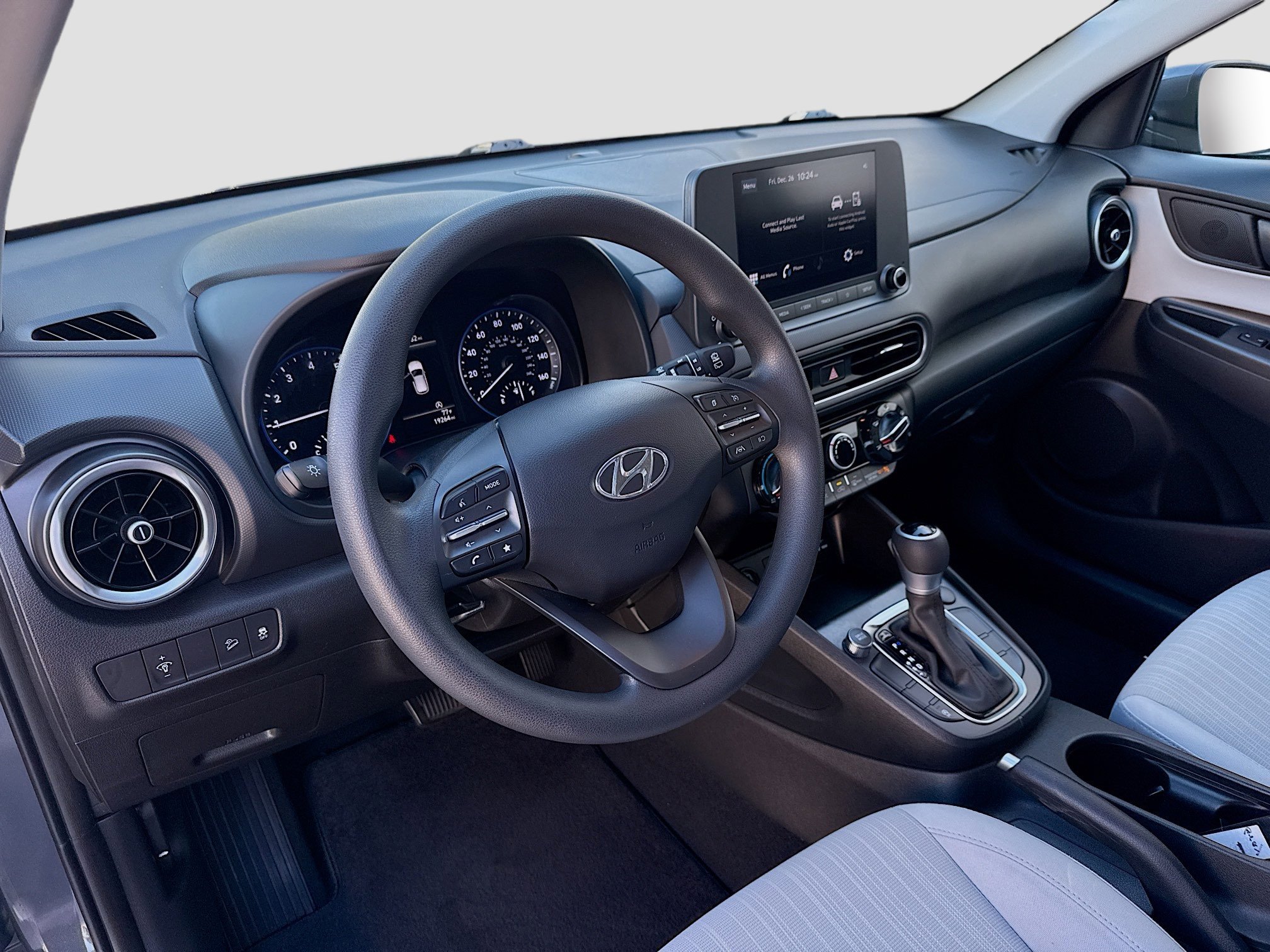 Used 2023 Hyundai Kona SEL image 7