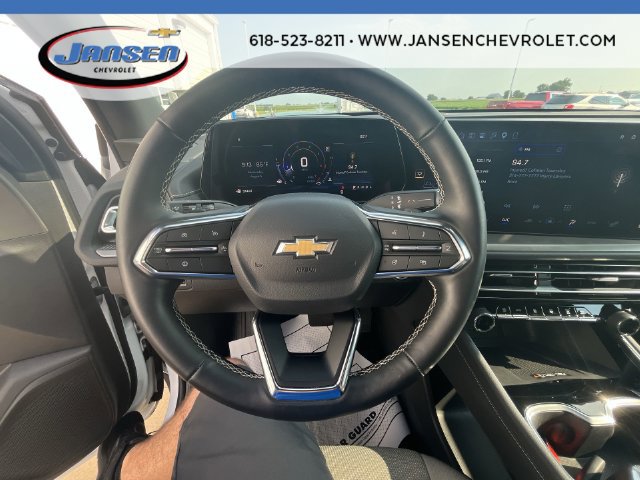 Used 2026 Chevrolet Traverse LT w/ Driver Confidence Package FWD image 12