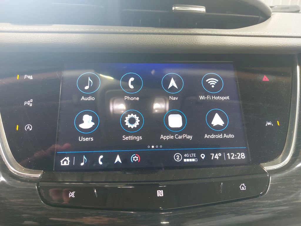 Used 2021 Cadillac XT6 Premium Luxury AWD/4WD image 23