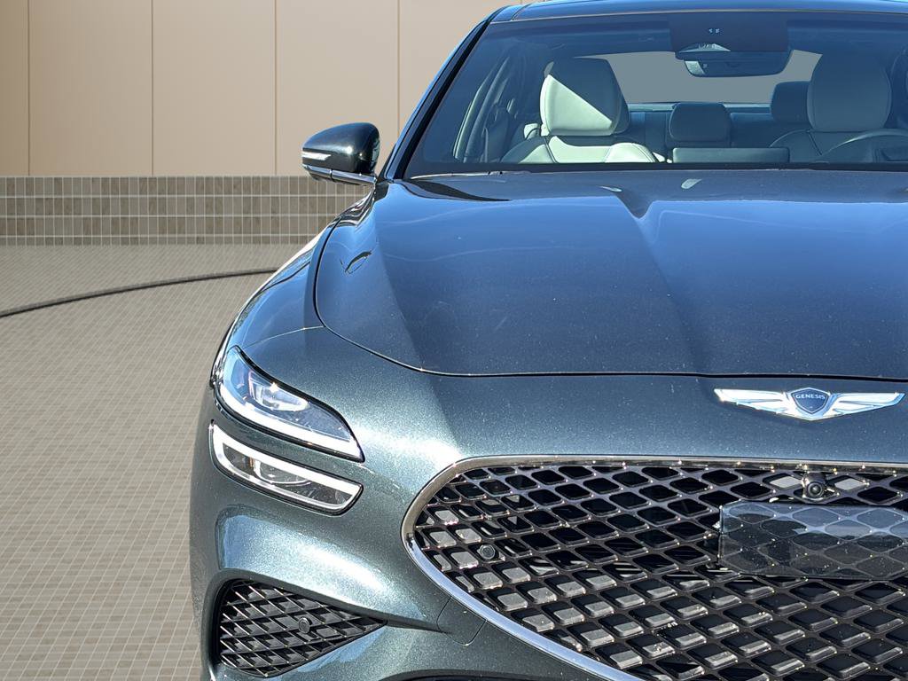 Used 2023 Genesis G70 3.3T w/ Sport Prestige Package image 10