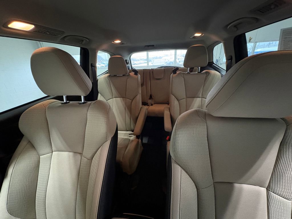 Used 2024 Subaru Ascent Premium w/ Convenience Package image 27