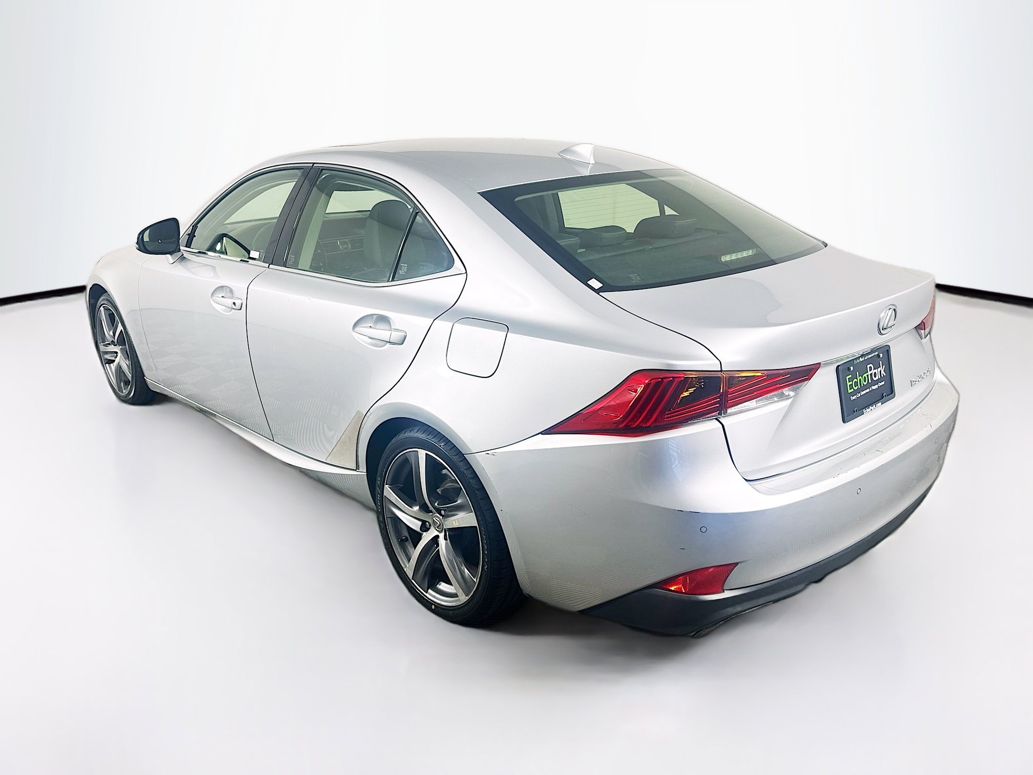 Used 2017 Lexus IS 200t w/ Premium Package RWD image 5