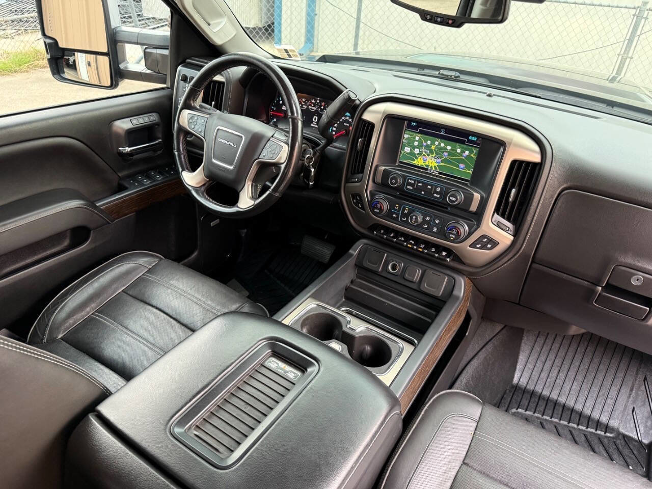 Used 2019 GMC Sierra 2500 Denali w/ Duramax Plus Package AWD/4WD image 33