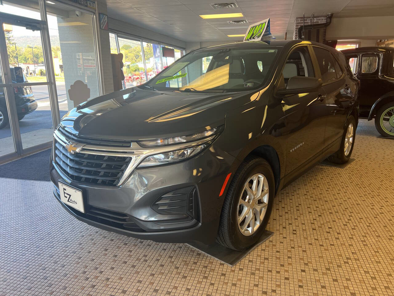 Used 2022 Chevrolet Equinox LS image 5