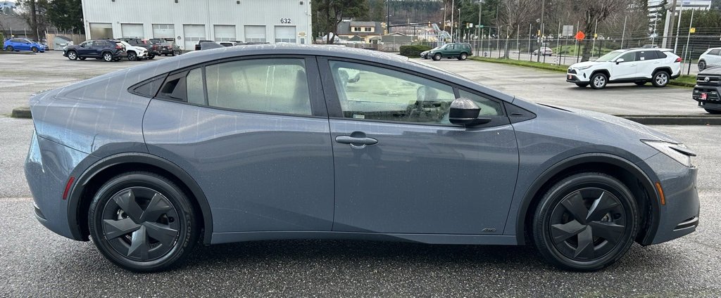 Certified 2025 Toyota Prius LE image 4