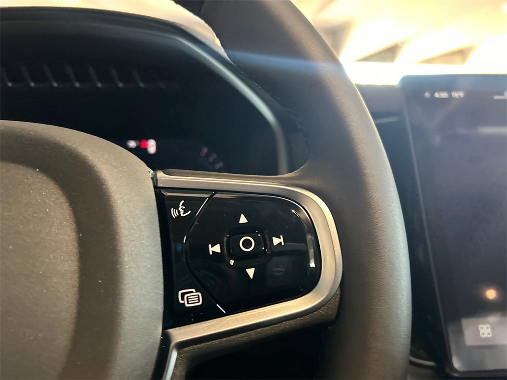 New 2026 Volvo XC90 B6 Ultra image 13