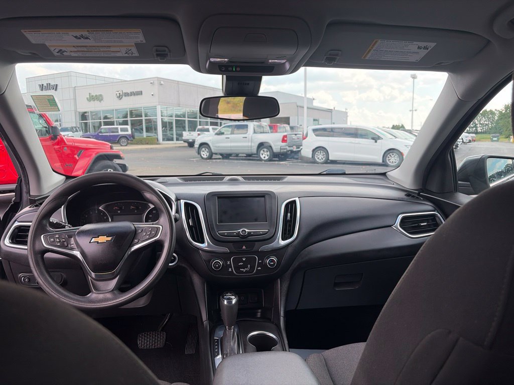 Used 2020 Chevrolet Equinox LT FWD image 16