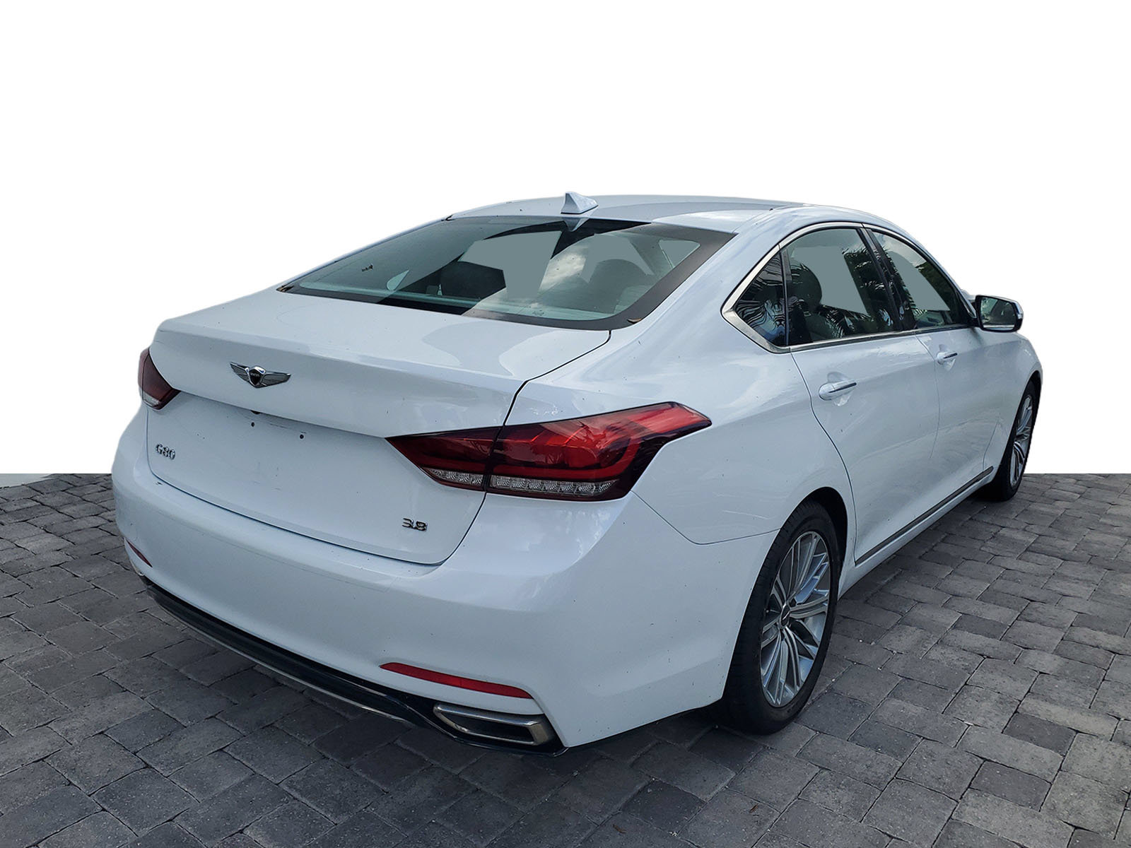 Used 2018 Genesis G80 3.8 RWD image 6