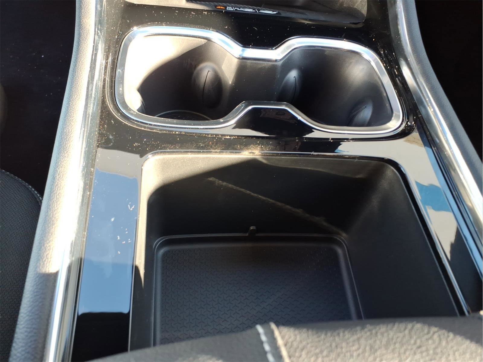 New 2026 Chevrolet Traverse LT image 24