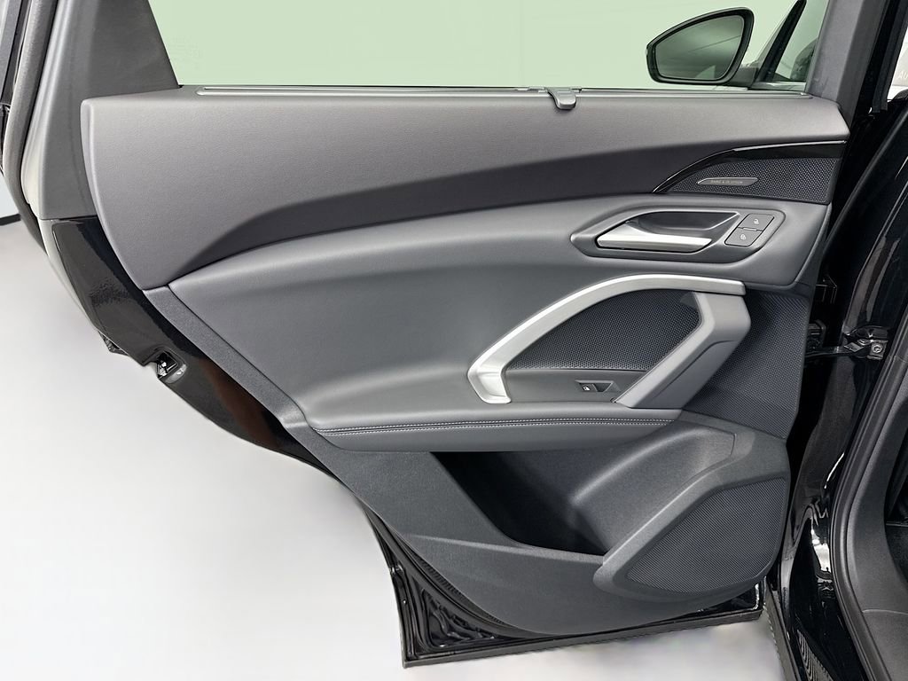 Used 2025 Audi Q5 Premium Plus w/ Premium Plus image 27