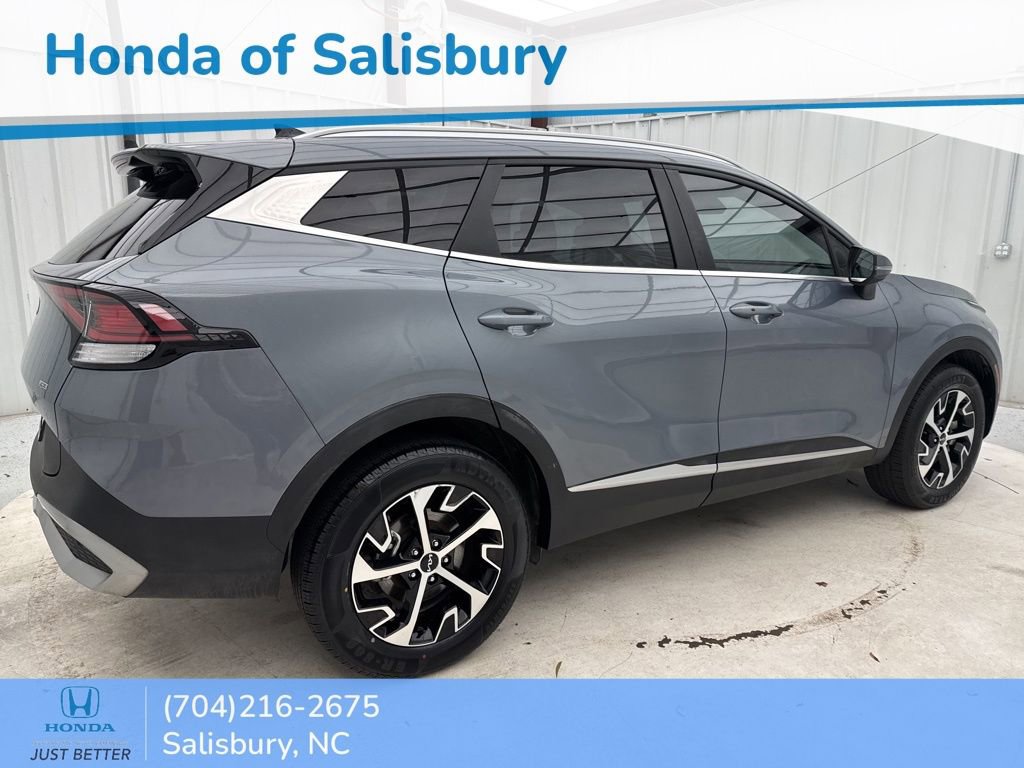 Used 2023 Kia Sportage EX image 13