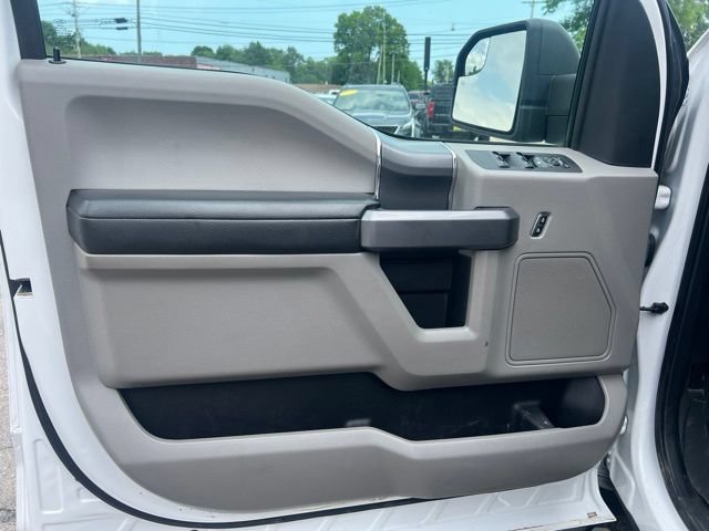Used 2019 Ford F150 XLT w/ Equipment Group 302A Luxury AWD/4WD image 18