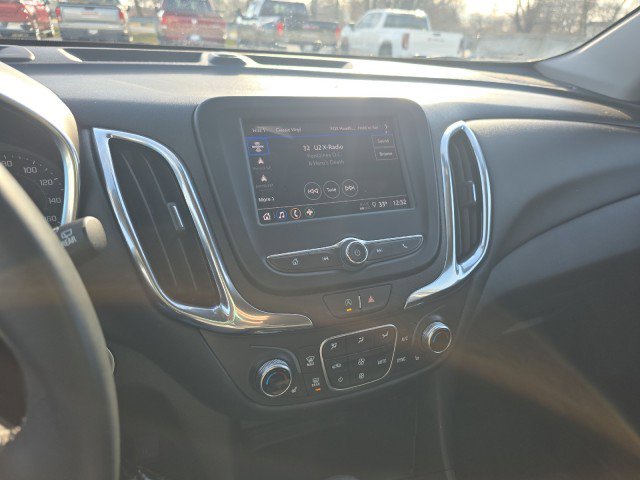 Used 2023 Chevrolet Equinox LT image 25