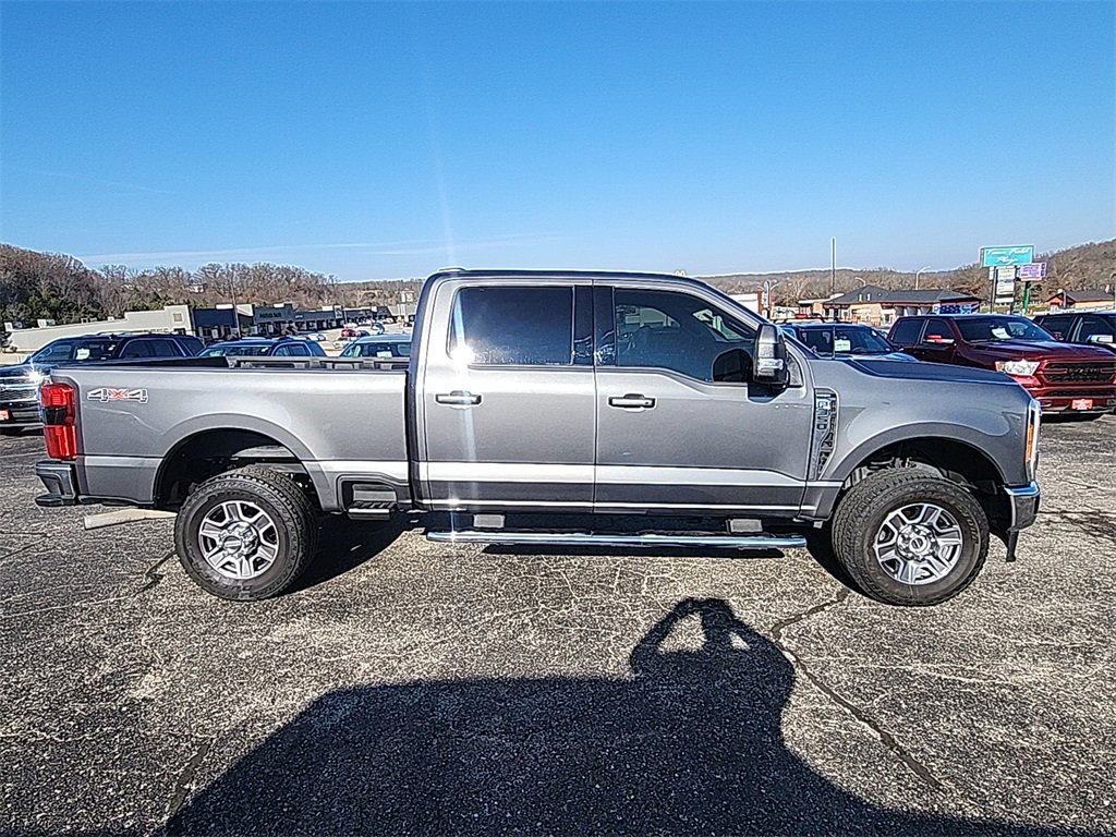 Used 2023 Ford F350 Lariat image 10