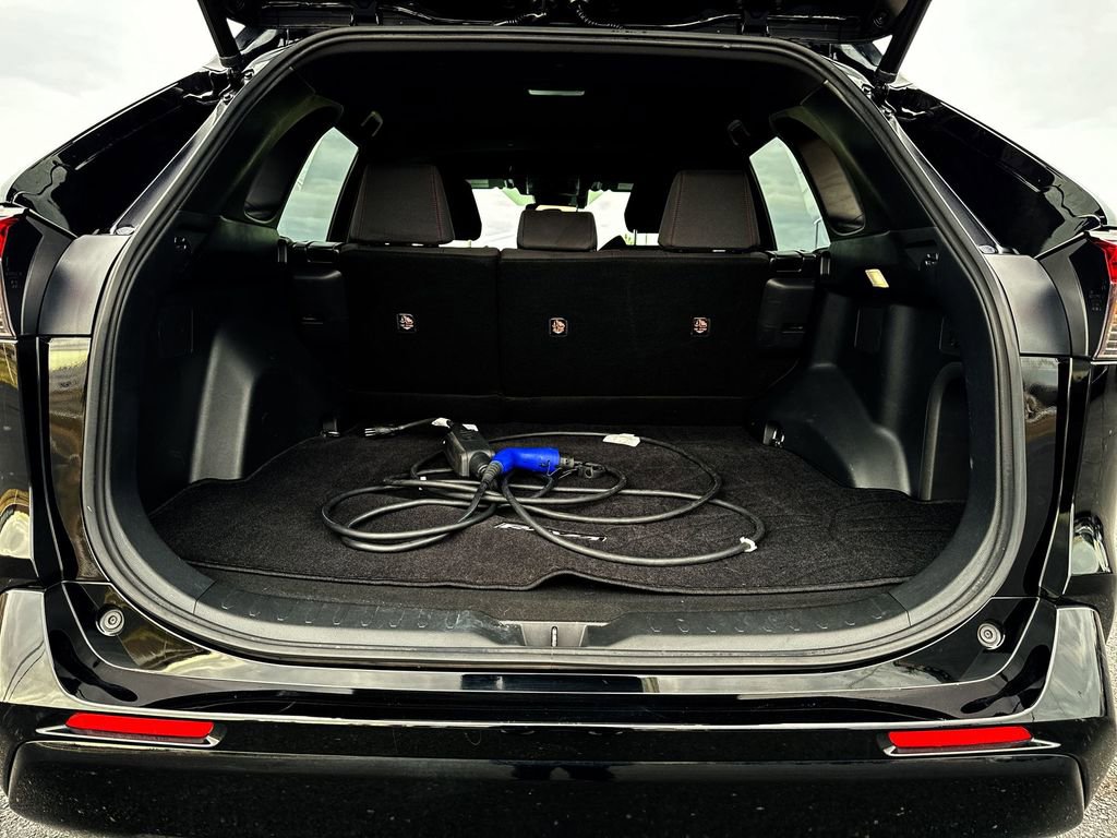 Used 2022 Toyota RAV4 SE image 22