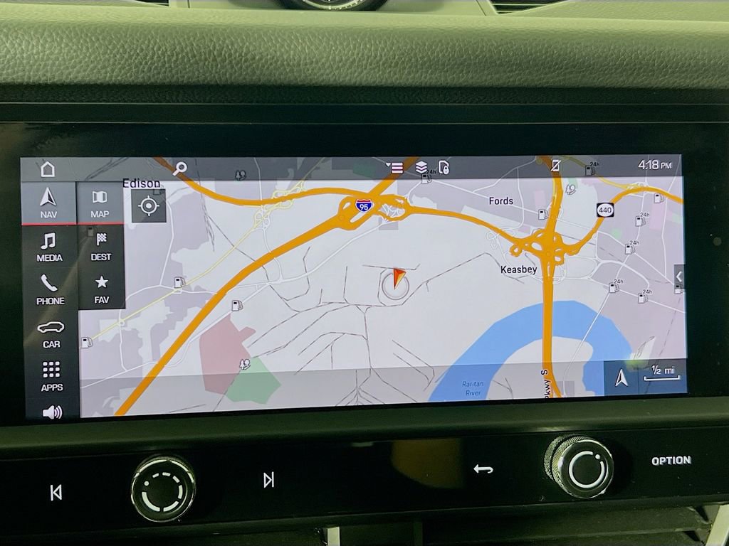 Certified 2023 Porsche Macan image 15