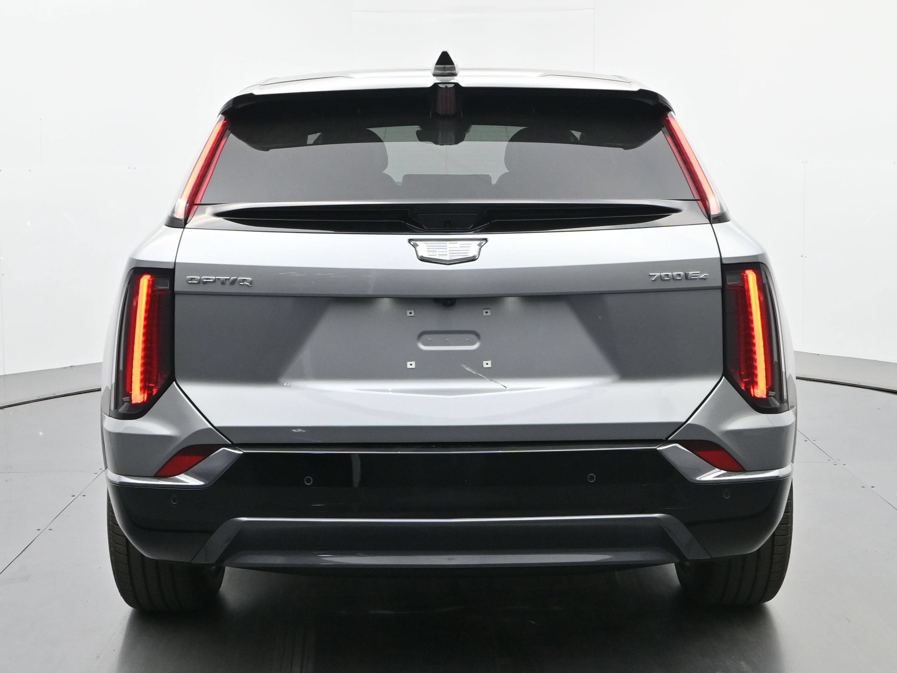 New 2026 Cadillac Optiq Sport 2 w/ LPO, Floor Liner Package AWD/4WD image 4