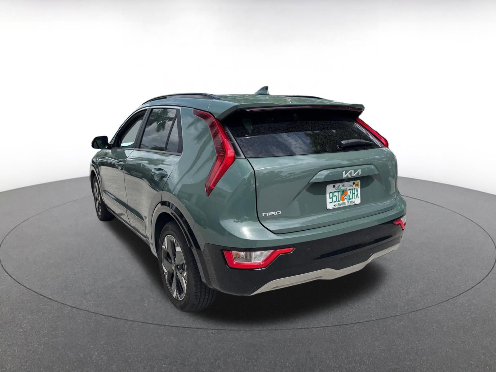 Used 2024 Kia Niro Wind FWD image 5
